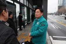 [포토] 박강수 마포구청장, 서울 시내버스 총파업 교통 대란 대비 총력