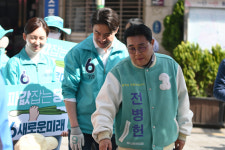 새미래, 서울·경기서 유세활동… “대안 넘어 미래 있는 정치”