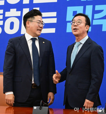 [포토] 홍철호 정무수석 '박찬대 민주당 신임 원내대표 예방'