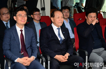 [포토] 총선 백서 특위 전체회의 참석한 황우여-조정훈-김선동