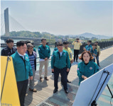 군산시, 전북도와 장자교 스카이워크 합동점검