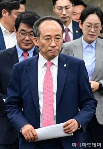 [포토] 의원총회 참석하는 추경호 원내대표