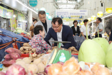 마산어시장 건어물 거리에 어울림 한마당 장터 개장