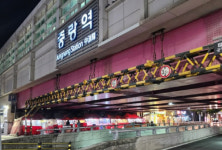 밤 사이 서울 중랑역 인근 포장마차서 화재…인명피해 없어