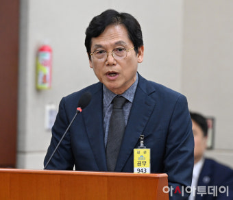[포토] 질의에 답하는 김철문 경북경찰청장