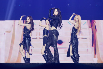 에스파, 싱가포르 첫 콘서트 성료…공연장 가득 채운 떼창