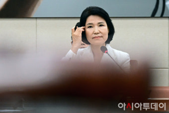 [포토] 생각에 잠긴 이진숙 방통위원장 후보자