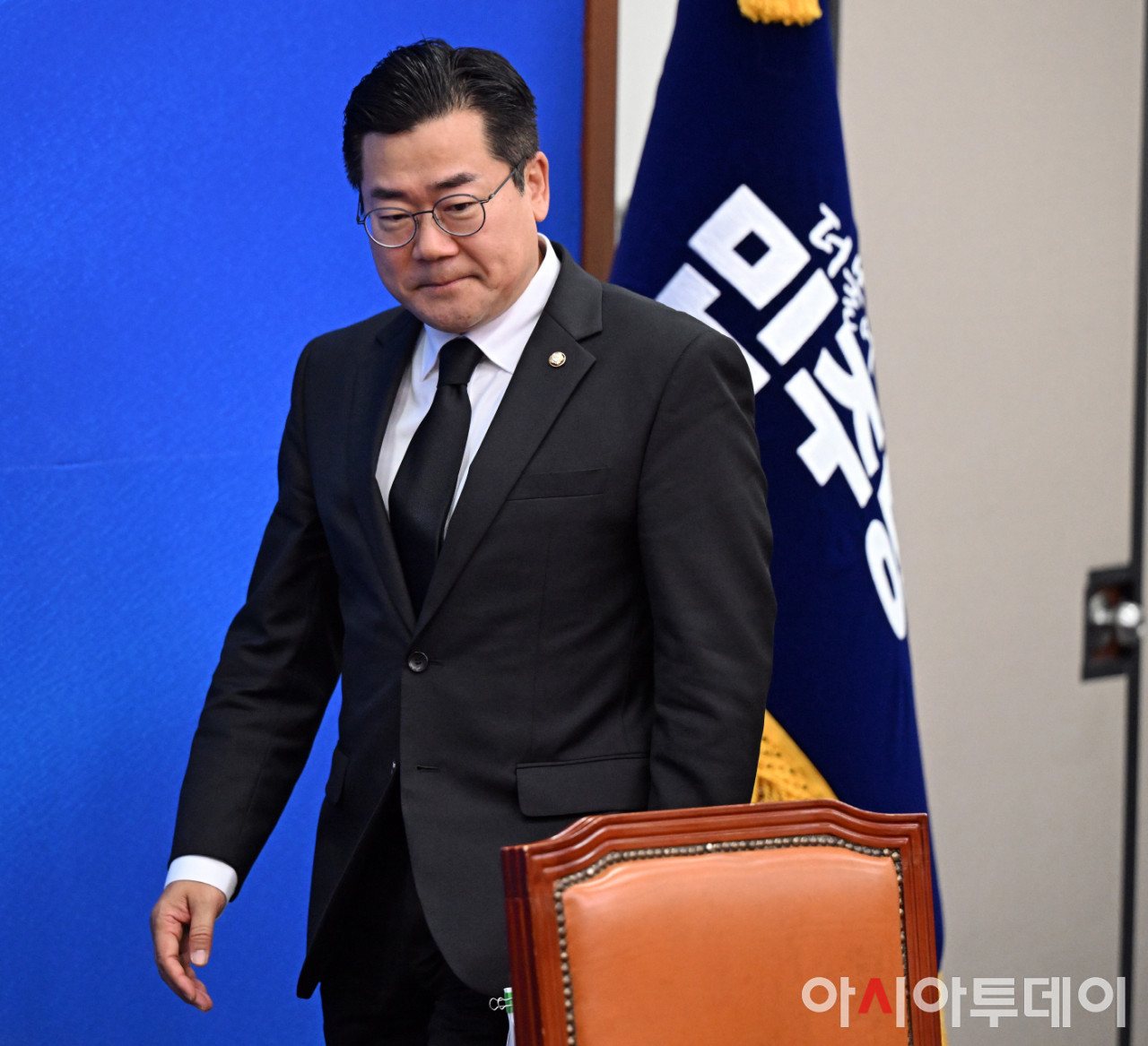 민주당 대표 직무대행, 최고위원회의 참석…금융거래세 폐지 논의 촉구