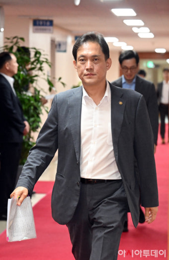 과방위원장, 야당의 감사요구안에 꼼수로 비판하는 김태규