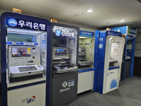 줄어든 ATM·이동점포에…현금 대신 뜨는 페이 송금