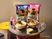 풀무원식품, 24시 즉석우동 2종 출시…한식우동 재현