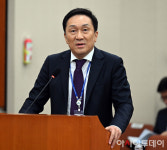 [포토] [2024국감] 답변하는 김태정 사장
