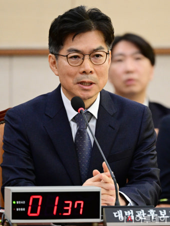 [포토] 인사청문회 출석 답변하는 마용주 대법관 후보자