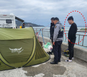 한빛본부 정종호 과장, 바다에 추락한 부자(父子) 목숨 살렸다