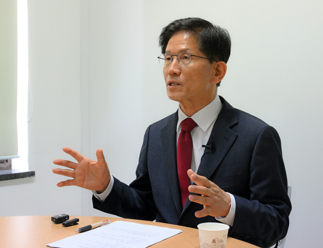 이재명과 김문수, 수도권서 총력전 호평 지속 중