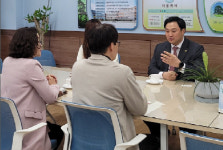 고준호 경기도의원 초등학생이 마음껏 뛰놀 운동장 만들어야