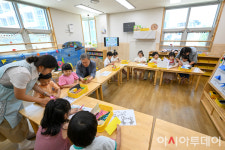 [포토] 일일교사로 변신한 장인홍 구로구청장