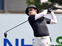 [포토] [대학동문골프최강전] 티샷하는 박재범 선수