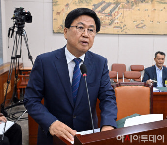 [포토] 모두발언하는 최교진