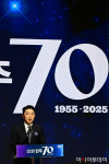 [포토] 강훈식 비서실장 '이재명 대통령 축사 대독'