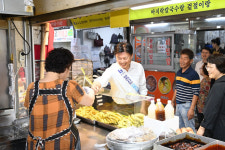 조용익 부천시장 시장은 서민경제 버팀목...추석맞아 상인 격려