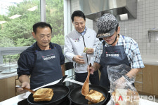 [포토] 해든센터 공유주방 찾은 오세훈 서울시장