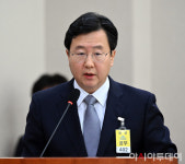 [포토] [2025 국감] 업무보고하는 정진우 서울중앙지방검찰청 검사장