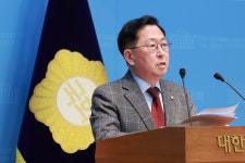 野 유용원 