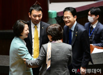[포토] 대화하는 추미애-김용민-박주민-서영교