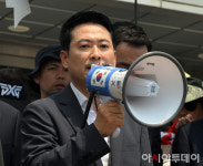 [포토] 국민의힘 '잠실 개표소' 진입 중재