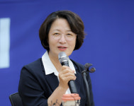 추미애 “수사·기소 분리 예외 없어…완전한 검찰개혁이 시대적 정의”
