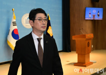 [포토] '이재명 대통령 황제골프 특검법’ 발의 기자회견 마친 주진우 의원