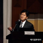 [포토] HPV 유전자검사 필요성 설명하는 이재관 교수