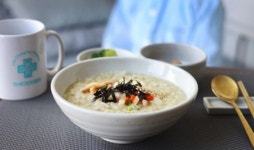 건강 만세365병원, 환자 회복식으로 ‘전복죽’ 제공