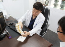 허리디스크 의심될 땐 빠른 검사·치료 필요