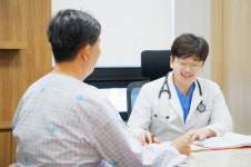 암 수술·항암치료 이겨 내려면 체계적인 생활관리 필요