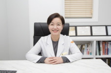 연령별 여드름 피부과 치료, 유형과 목표 따라 맞춤형으로 진행해야