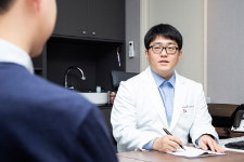 직장인 스트레스, 관리 어렵다면 전문 의료기관 치료 도움