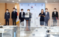 내년 상반기까지 코로나19 국산 1호 백신 개발한다…5년간 2.2조원 투입