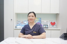 중년여성, 복부지방 흡입 수술 주의할 점은