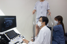 하지정맥류, 반드시 절개해야 하나?…정맥 내 요법이란?