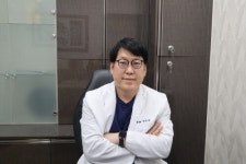 무너진 피부 탄력 개선하는 리프팅 시술이란