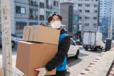 배달 서비스 종사자가 가장 많이 호소하는 근골격계 이상 증상은…상지 근육통