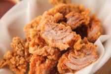 ‘업계 최고 수준’ 굽네치킨 순살 변경 비용에 소비자 ‘불만’