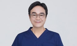 남성 M자 탈모에 적용하는 ‘아이돌핏 헤어라인’이란