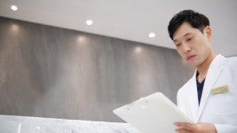 손상된 치아, 미루지 말고 보철치료 진행해야