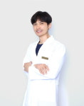 청주1등치과 박대송 원장, 2025 TOP AWARDS ‘임플란트 재수술’ 부문 대상 선정