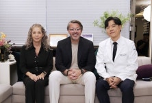 Establishment Labs 이반 빌리치 부사장, 라이안성형외과 방문