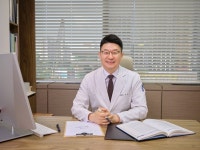 어바인피부과 유동기 원장, 2026 대한피부항노화학회 감사장 수상