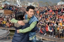 해태 순천 프리허그, 조례호수공원 3000여명 인산인해